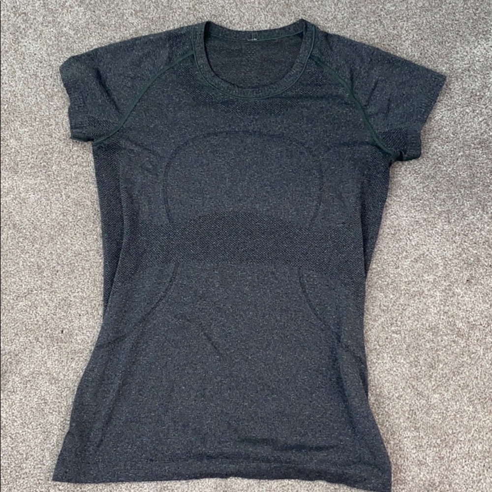 Lululemon swiftly tech short sleeve grey